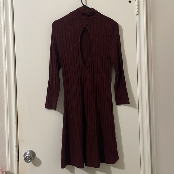 American Eagle Womens Sheath Dress Mock Neck Red Keyhole Back - Picture 4 of 14